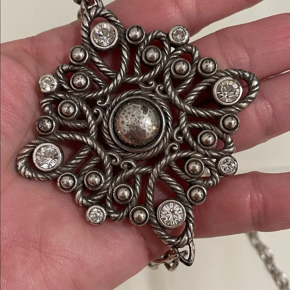 Double sided Silver-Tone Decorative Chain Belt with Filigree Medallion